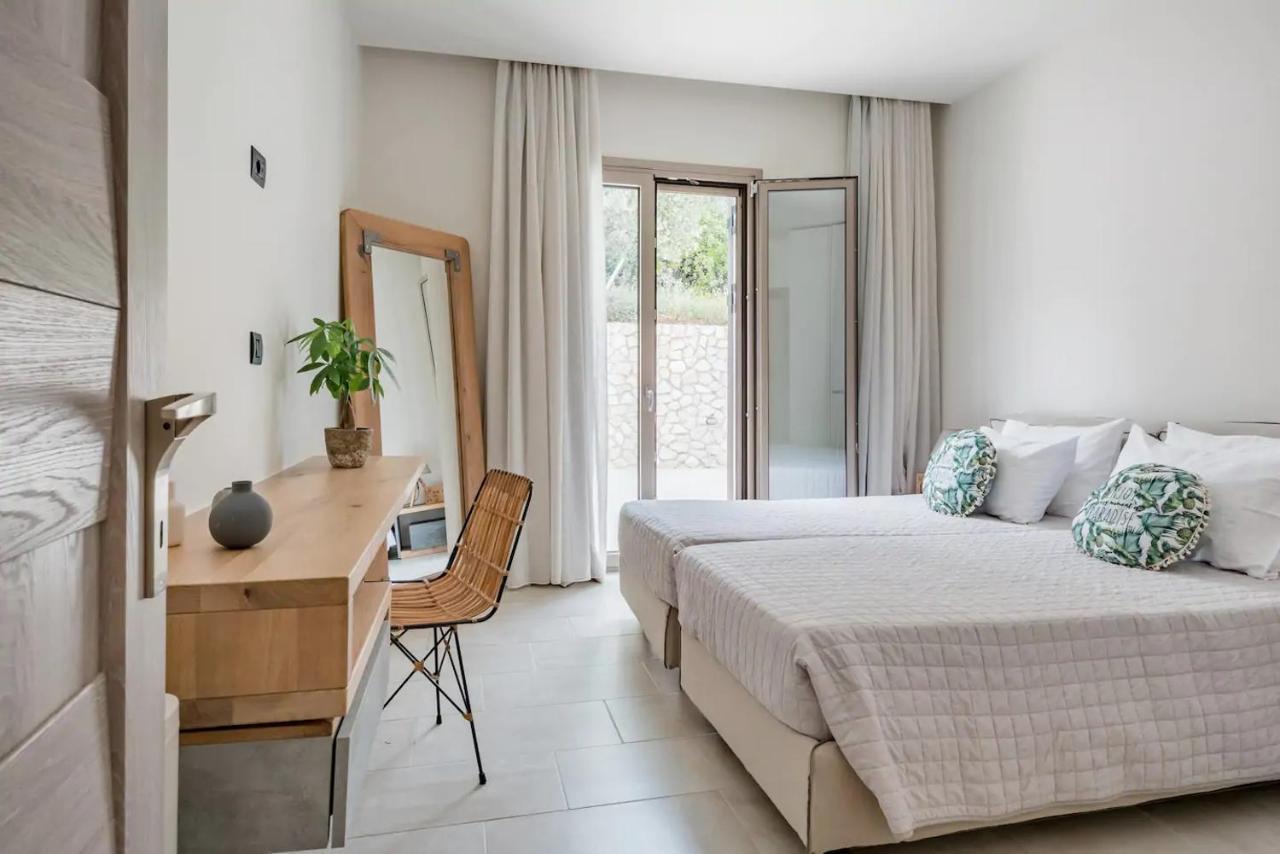 Etherealvilla-Family Villa With Pool Lourdata  Bagian luar foto