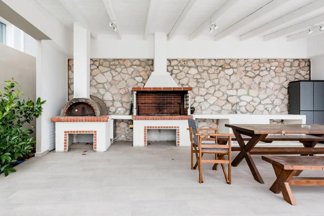 Etherealvilla-Family Villa With Pool Lourdata  Bagian luar foto