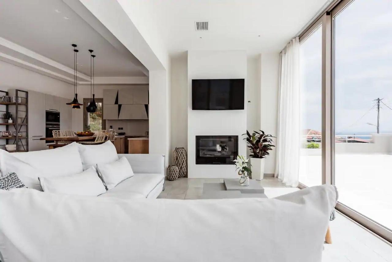 Etherealvilla-Family Villa With Pool Lourdata  Bagian luar foto