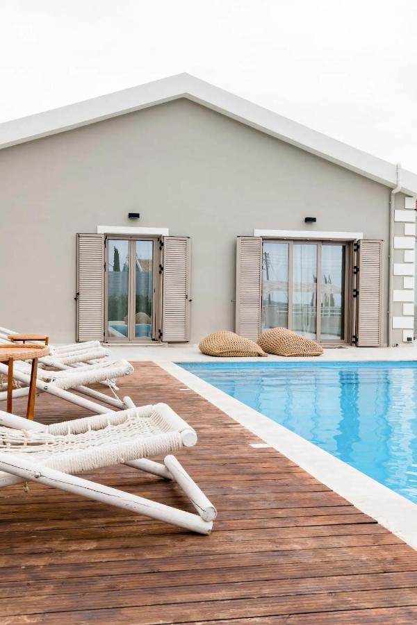 Etherealvilla-Family Villa With Pool Lourdata  Bagian luar foto